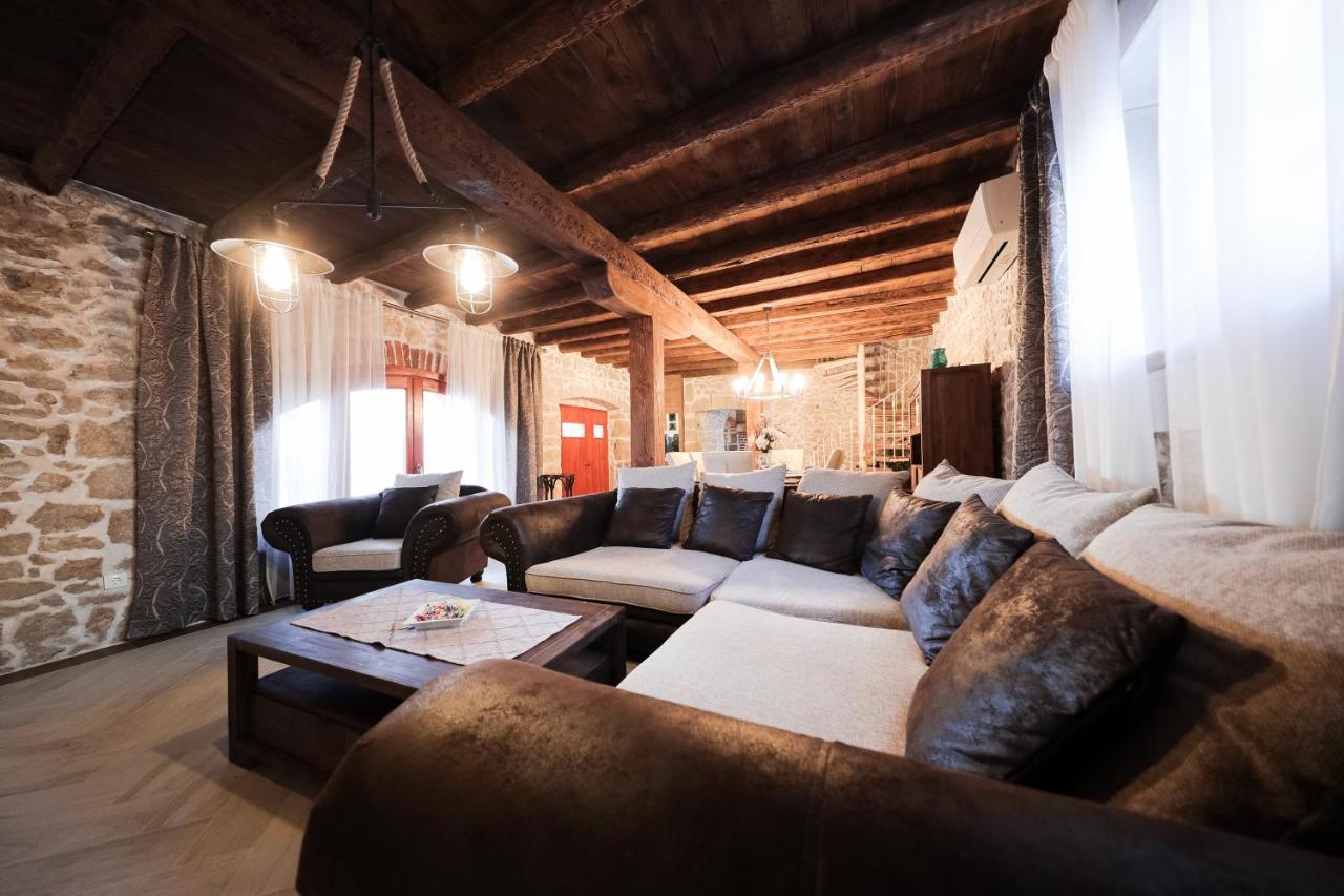 Holiday Home Mare Petrcane Eksteriør billede